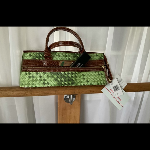 Samantha Brown Wine Clutch Green w/Cork Screw - Picture 3 of 4